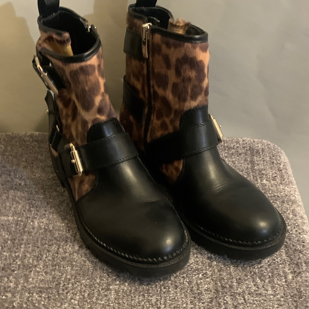 Nine West Black and Brown Leopard Ankle Boots